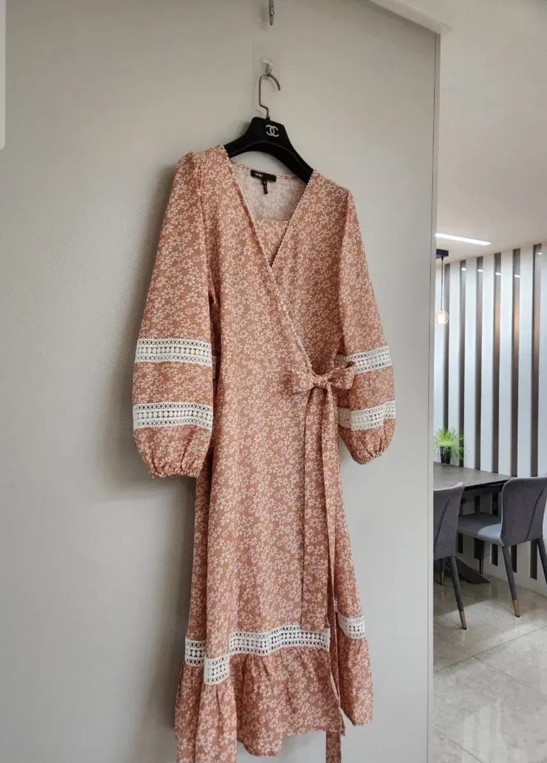 마쥬 2023 린넨블렌드 플로럴 랩원피스 66사이즈 상품이미지5