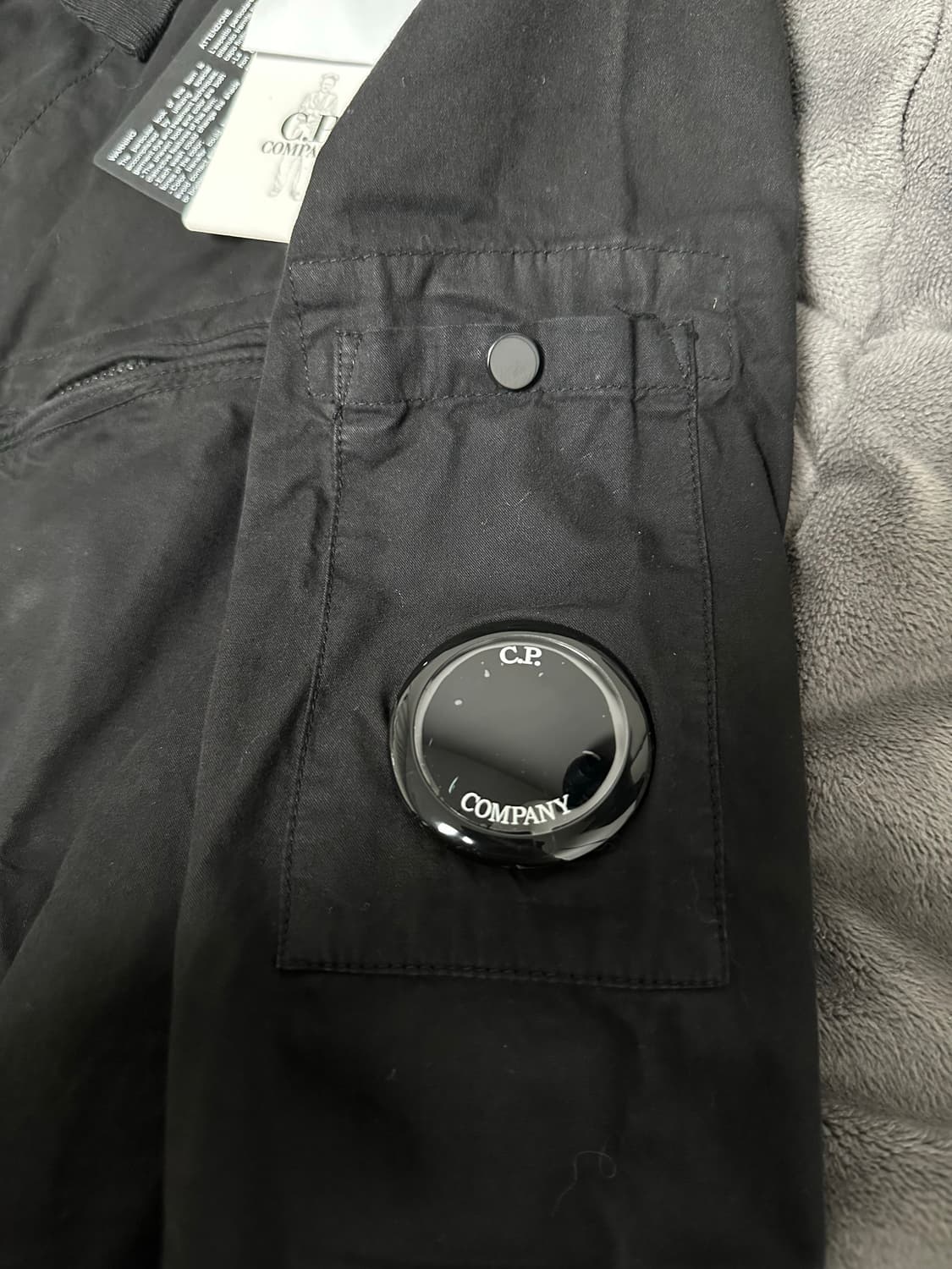 [새상품] CP컴퍼니 개버딘 버튼 셔츠 자켓 M 상품이미지5