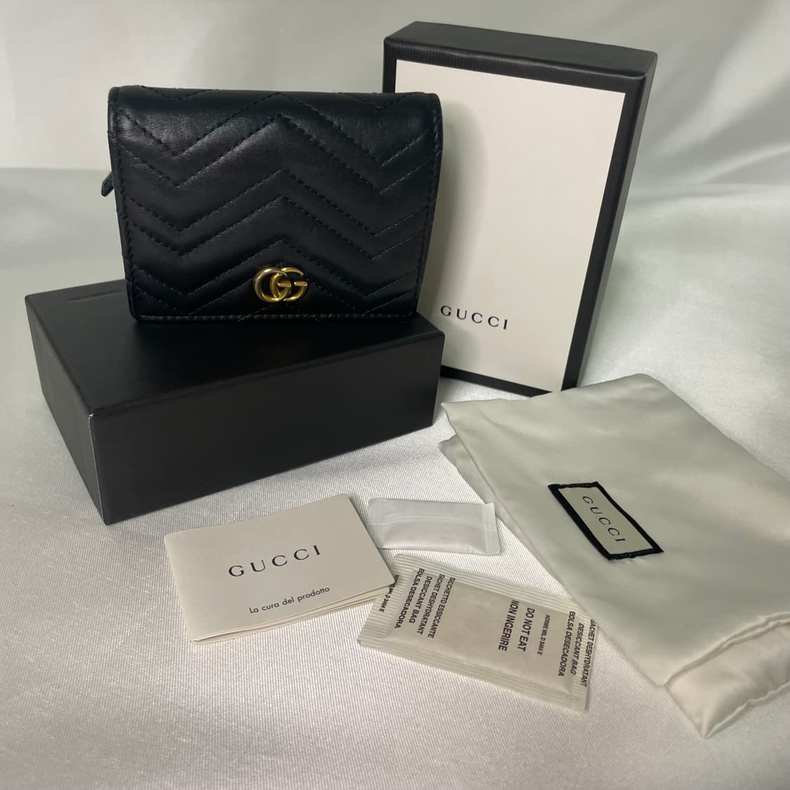 구찌 마몬트 마틀라쎄 반지갑 블랙 금장 로고 풀구성 A급 상품이미지2