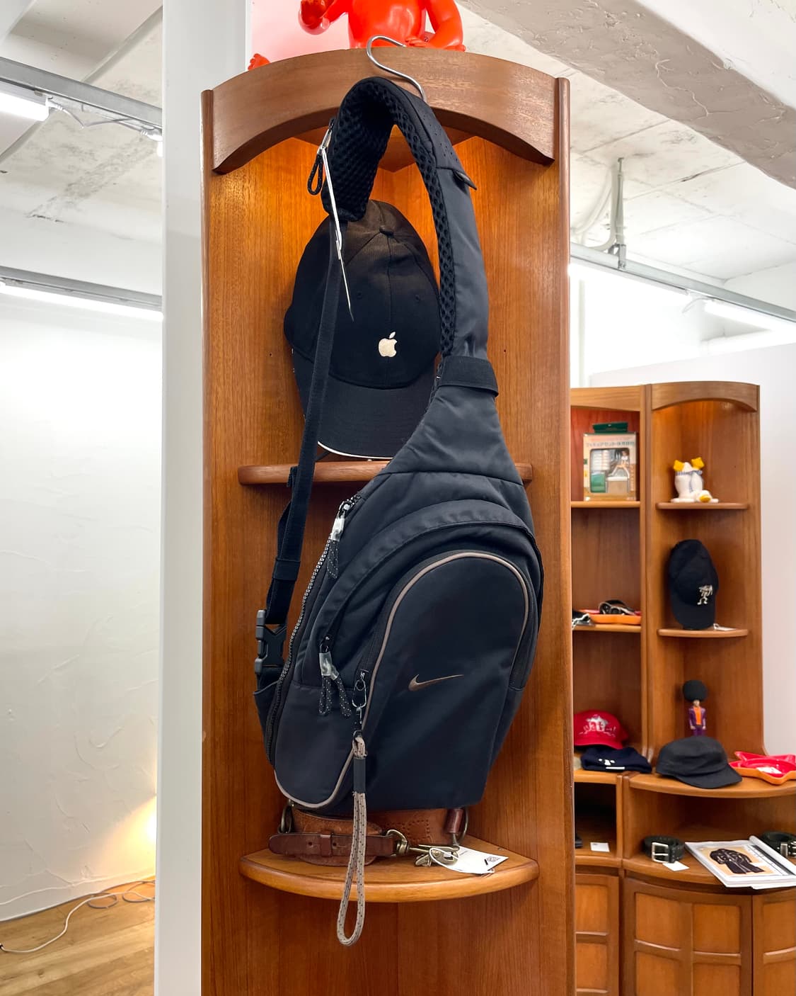 00s nike 슬링백 상품이미지3