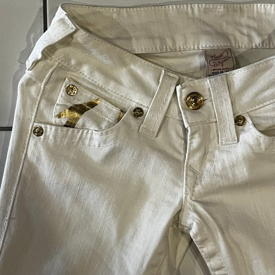 트루릴리젼 화이트•골드 부츠컷 데님팬츠 24 상품이미지4