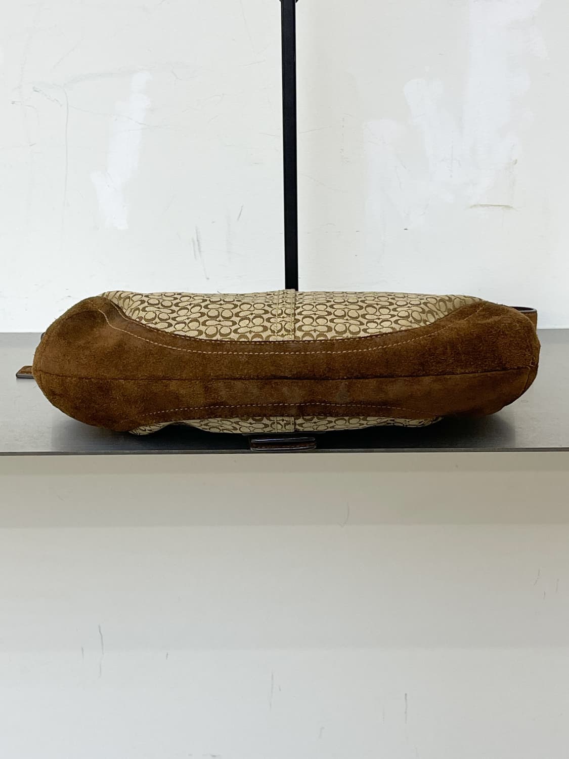 코치 소호 시그니처 숄더백 상품이미지4