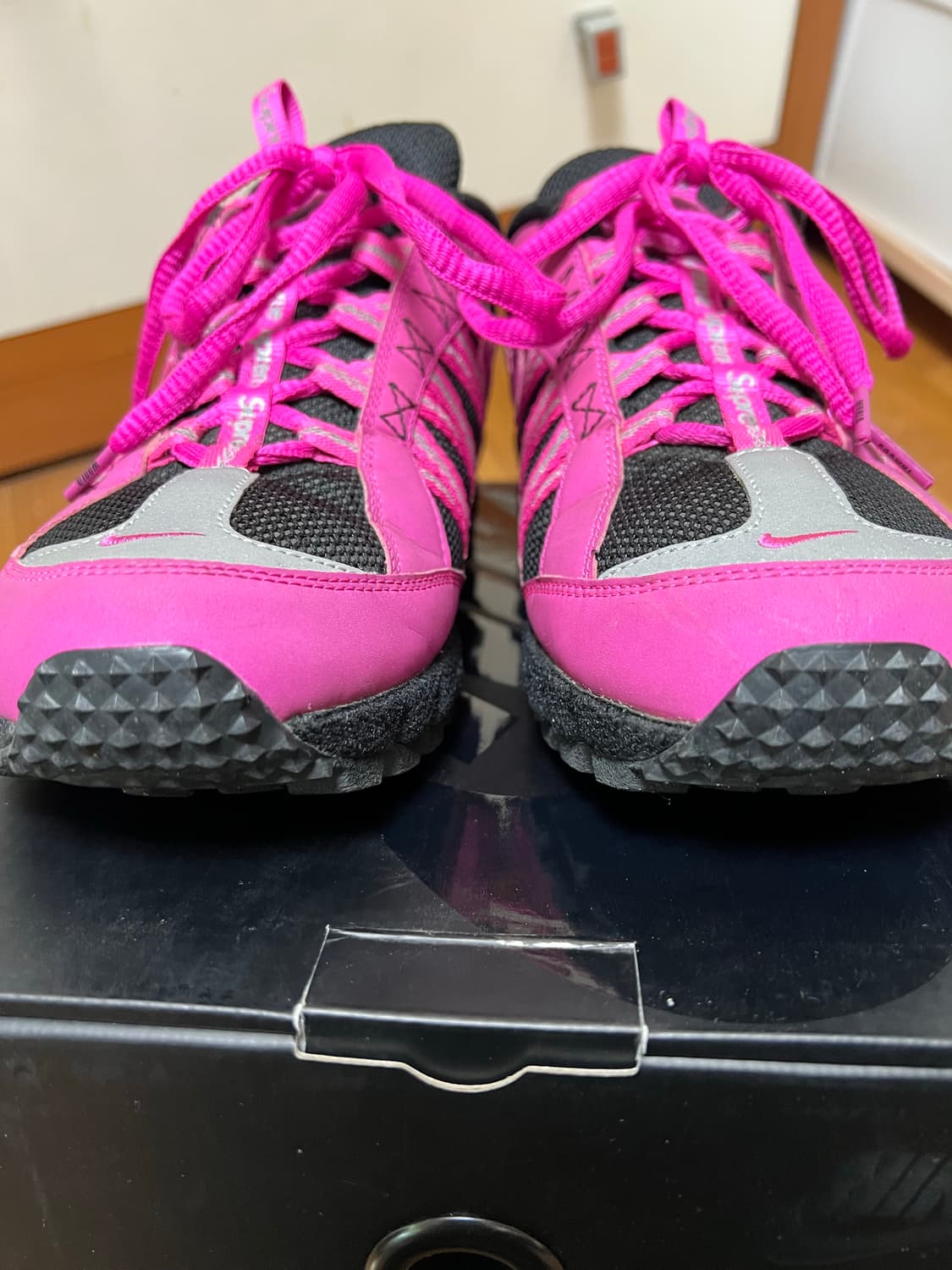 나이키 슈프림 휴마라 상품이미지4