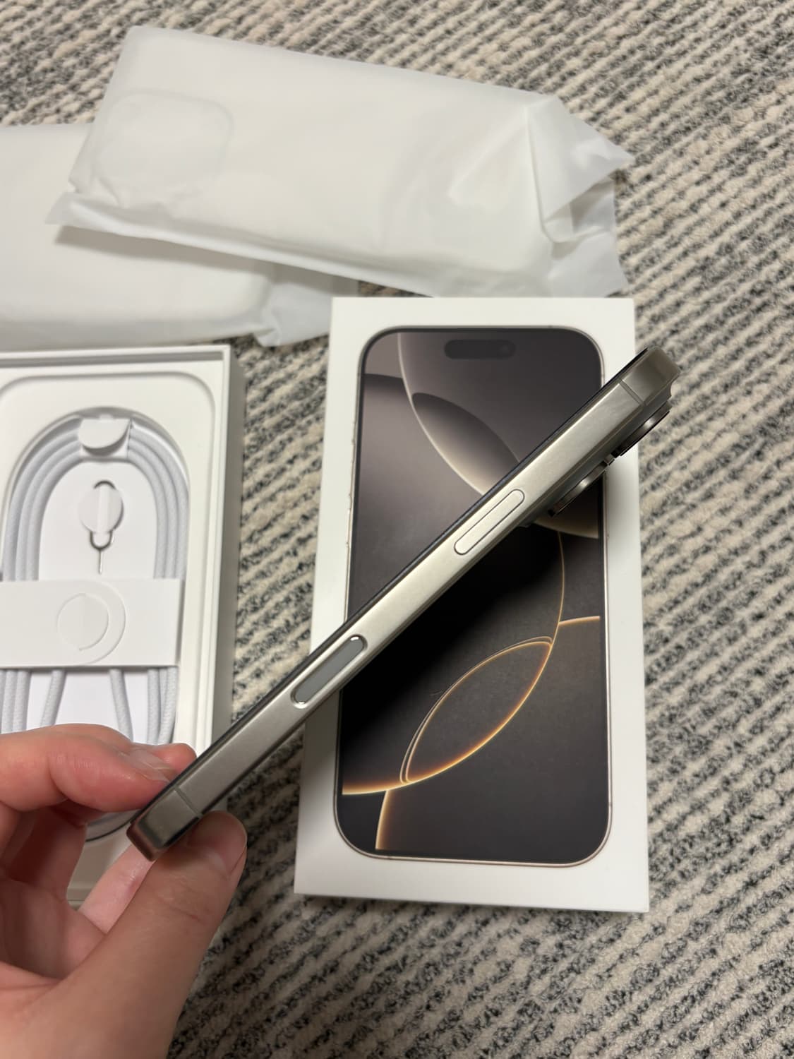 아이폰16 프로 256 내추럴티타늄 배터리성능100 S급 상품이미지4