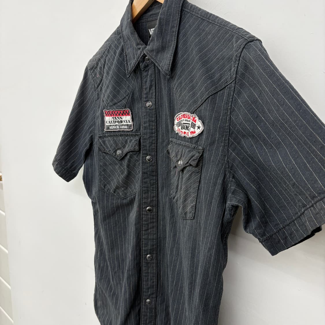 반스 블랙 스트라이프 반팔 셔츠 패치 여성L 상품이미지5