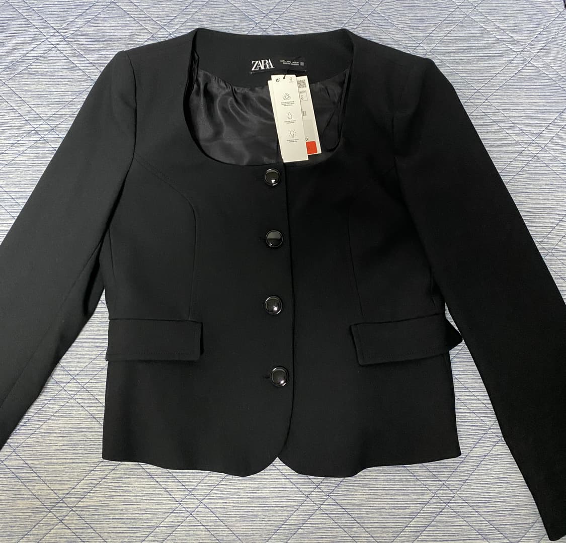 자라 여성 라운드넥 타이트핏 블레이저 새상품 상품이미지2