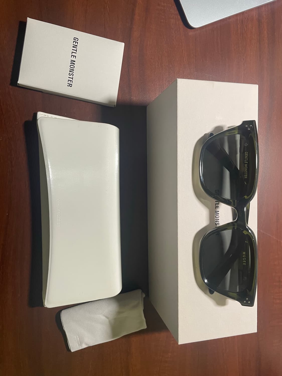 젠틀몬스터 musee 상품이미지4