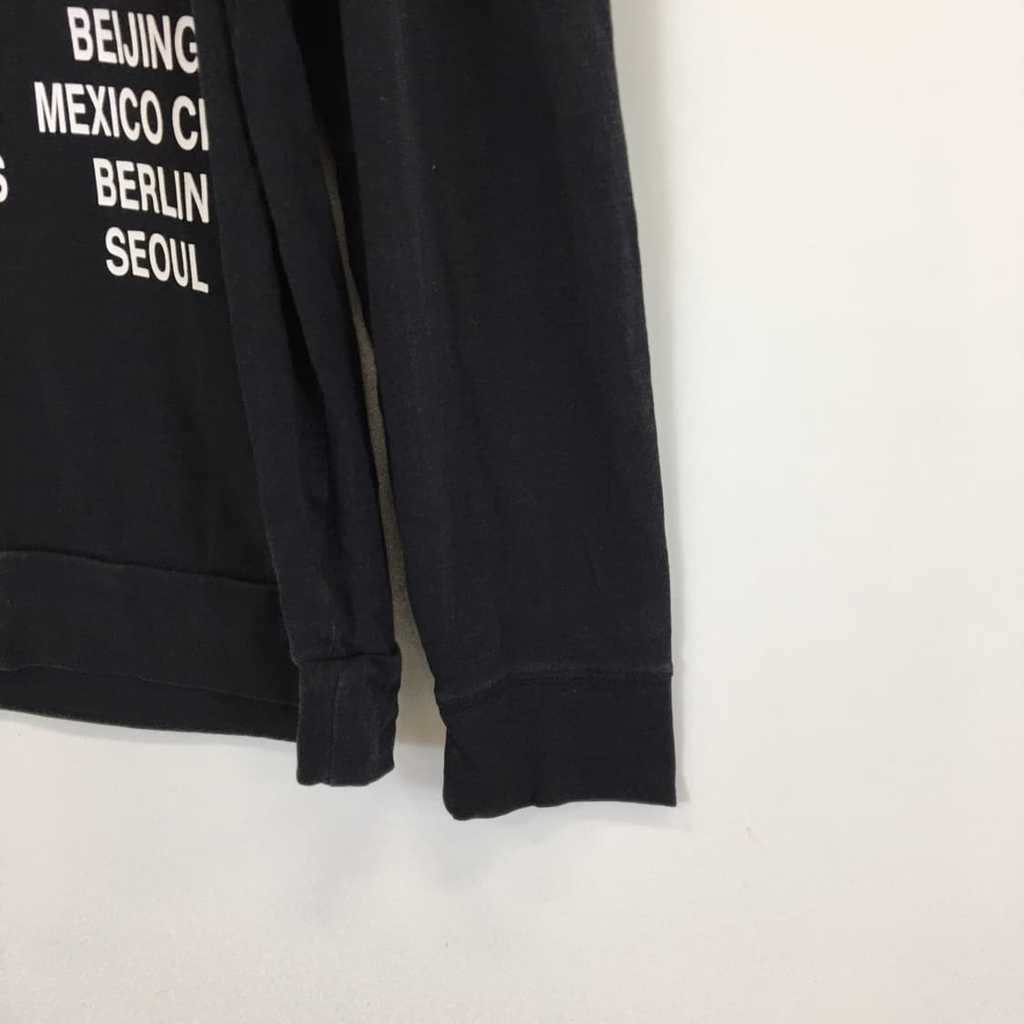 나이키 월드투어 롱슬리브 L  상품이미지2