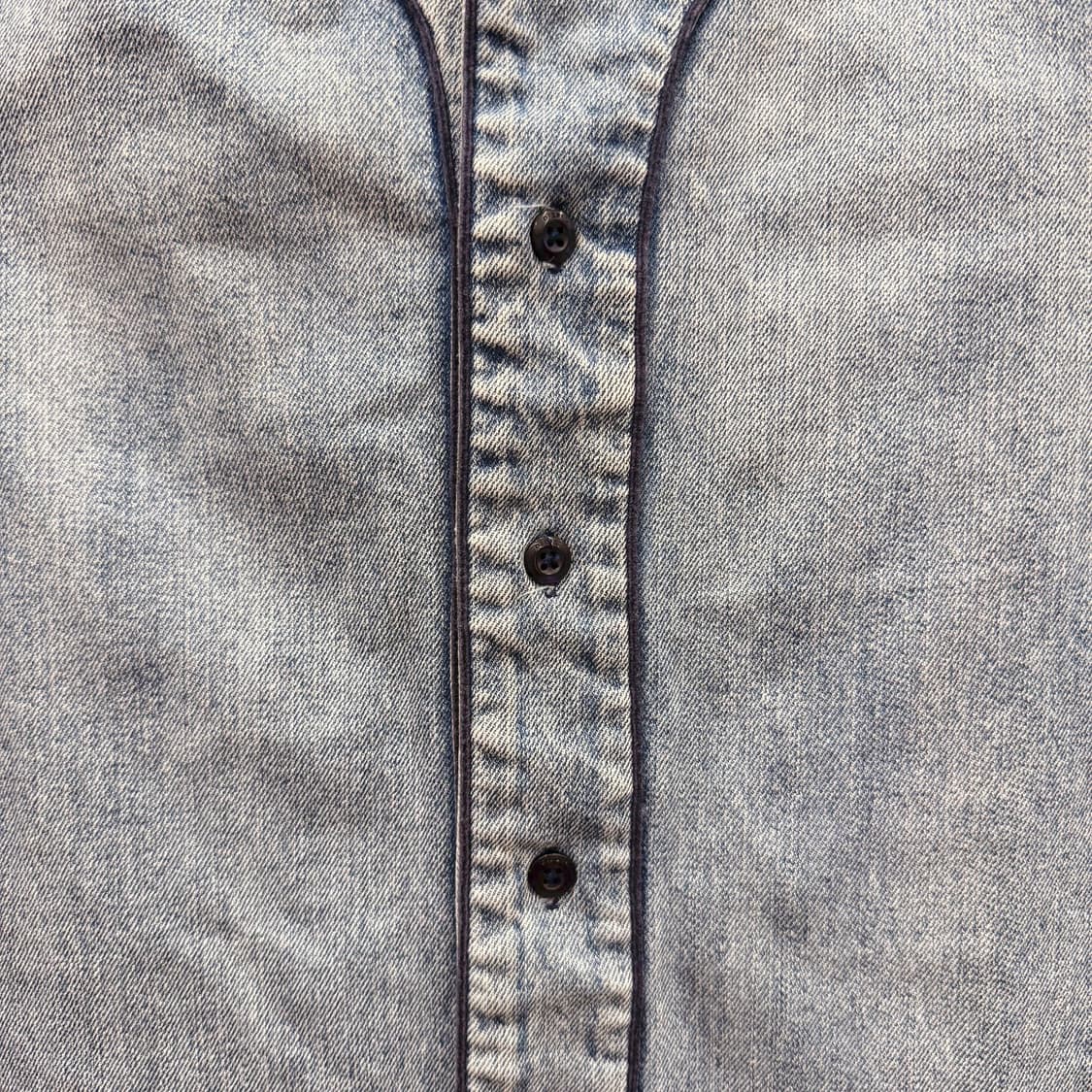 디젤 데님 베이스볼 스트릿 반팔 셔츠 연청 워싱 버튼 디테일 상품이미지6