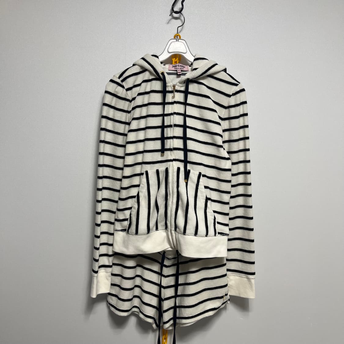 쥬시꾸뛰르 타올소재 후드 반바지 세트 m 상품이미지1