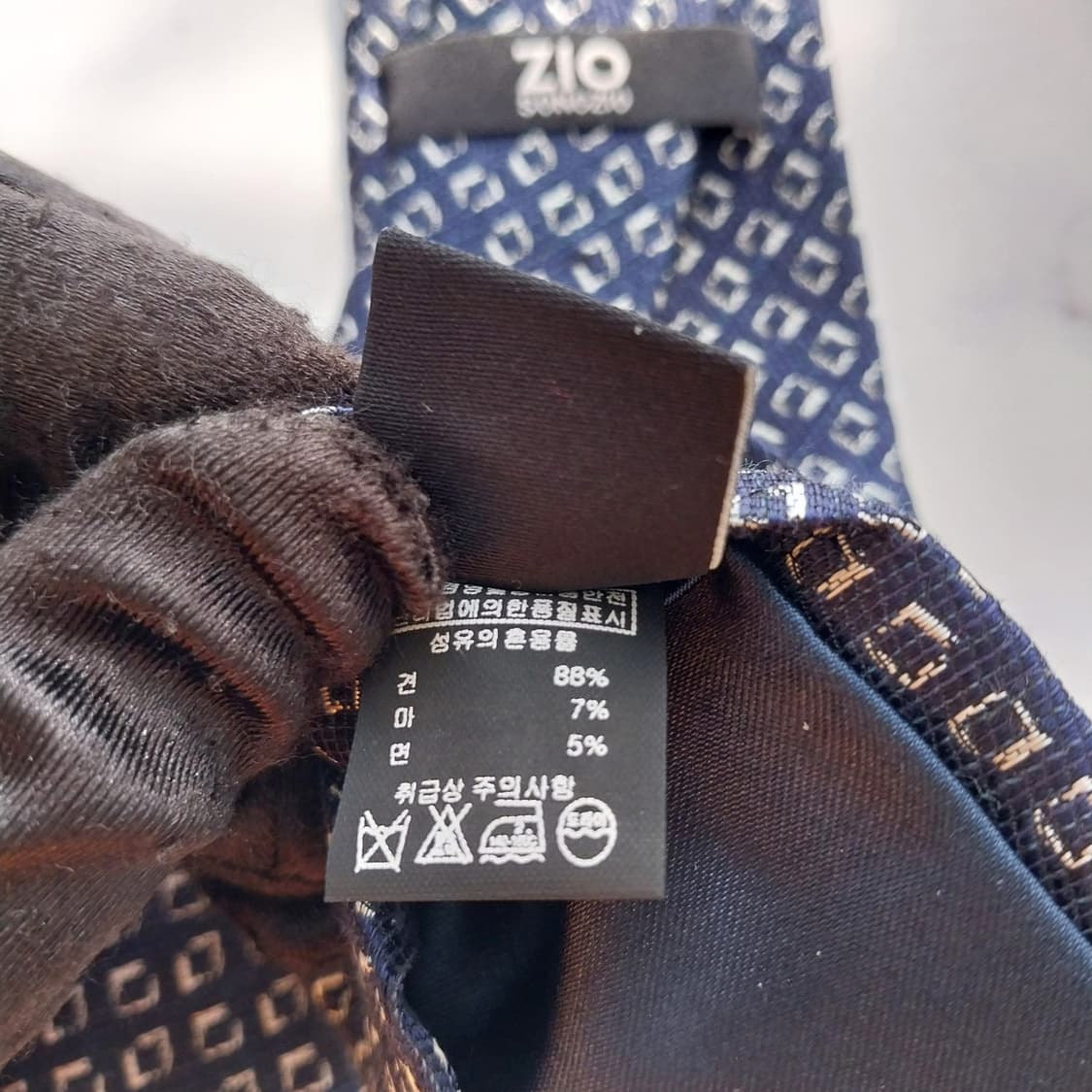 지오송지오 넥타이 네이비 기하학 패턴 A+등급 K2375
 상품이미지10