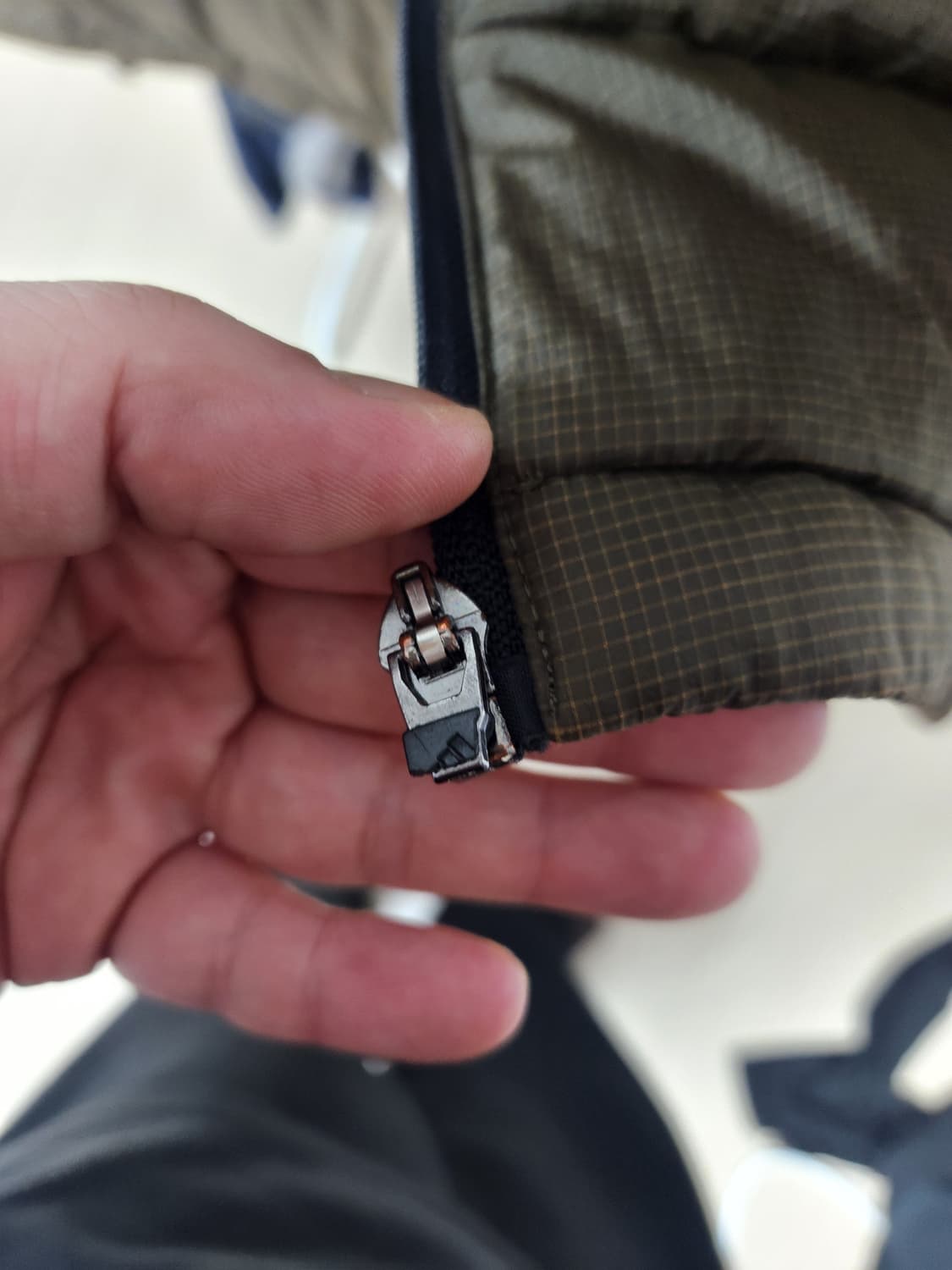 아디다스 패딩조끼 팝니다 상품이미지3