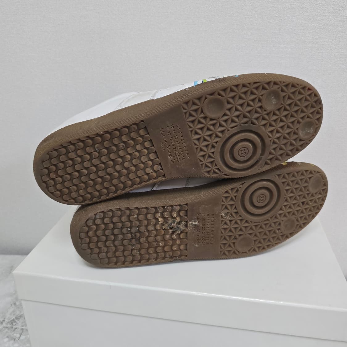 메종 마르지엘라 독일군 페인팅 스니커즈 신발 42.5사이즈 판매 상품이미지6