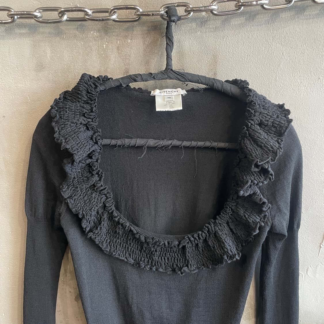 08ss 지방시 러플 스쿱넥 니트 상품이미지4