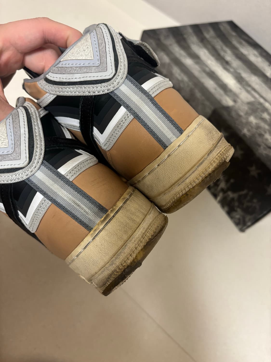 나이키 티시 포스미드 베이지 260 상품이미지1