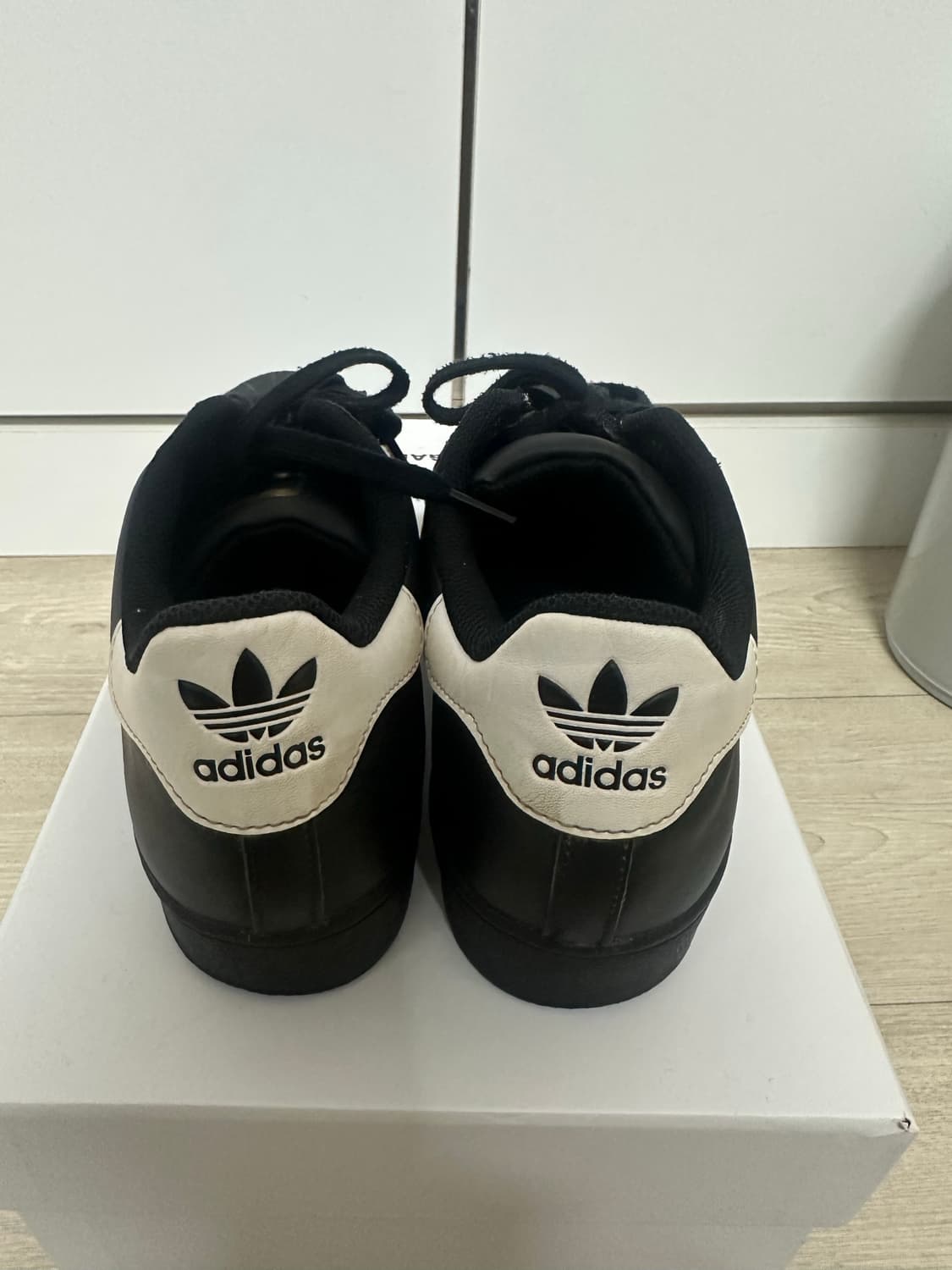 아디다스 슈퍼스타 코어 블랙 화이트 285 상품이미지5