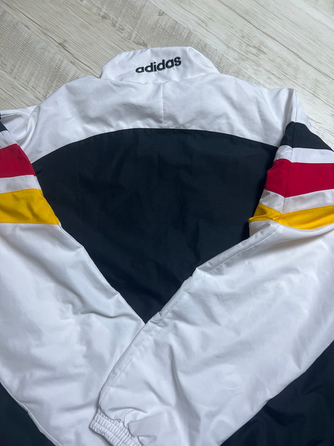 아디다스 독일 바람막이 상품이미지3