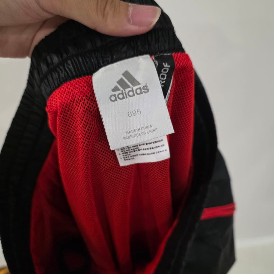 아디다스 우븐 트레이닝 바지 블랙/레드 095 상품이미지6