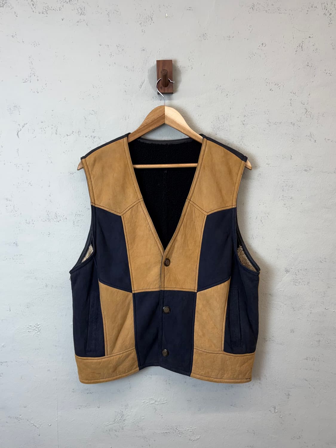 90s 뉴질랜드 빈티지 스웨이드 울 베스트 상품이미지1