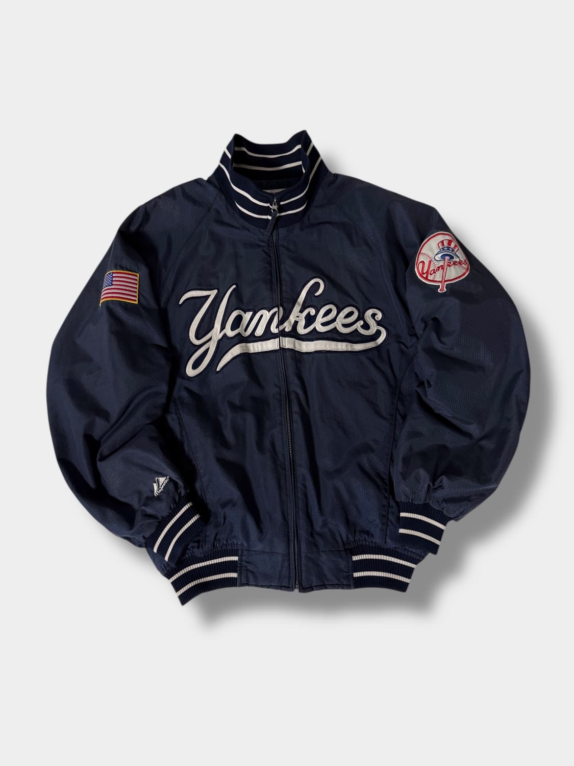 마제스틱 오버핏 90‘s 뉴욕양키즈 베이스볼 봄버 자켓 상품이미지1