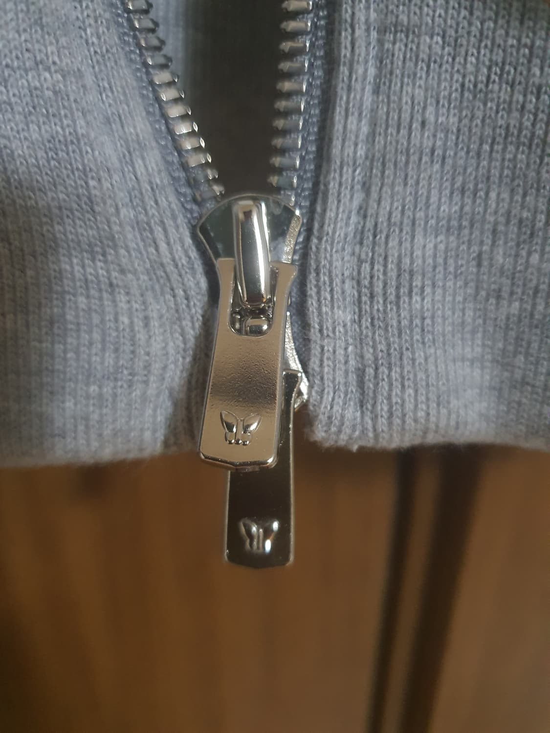 니들스xLHP RC 트랙자켓 그레이 상품이미지5