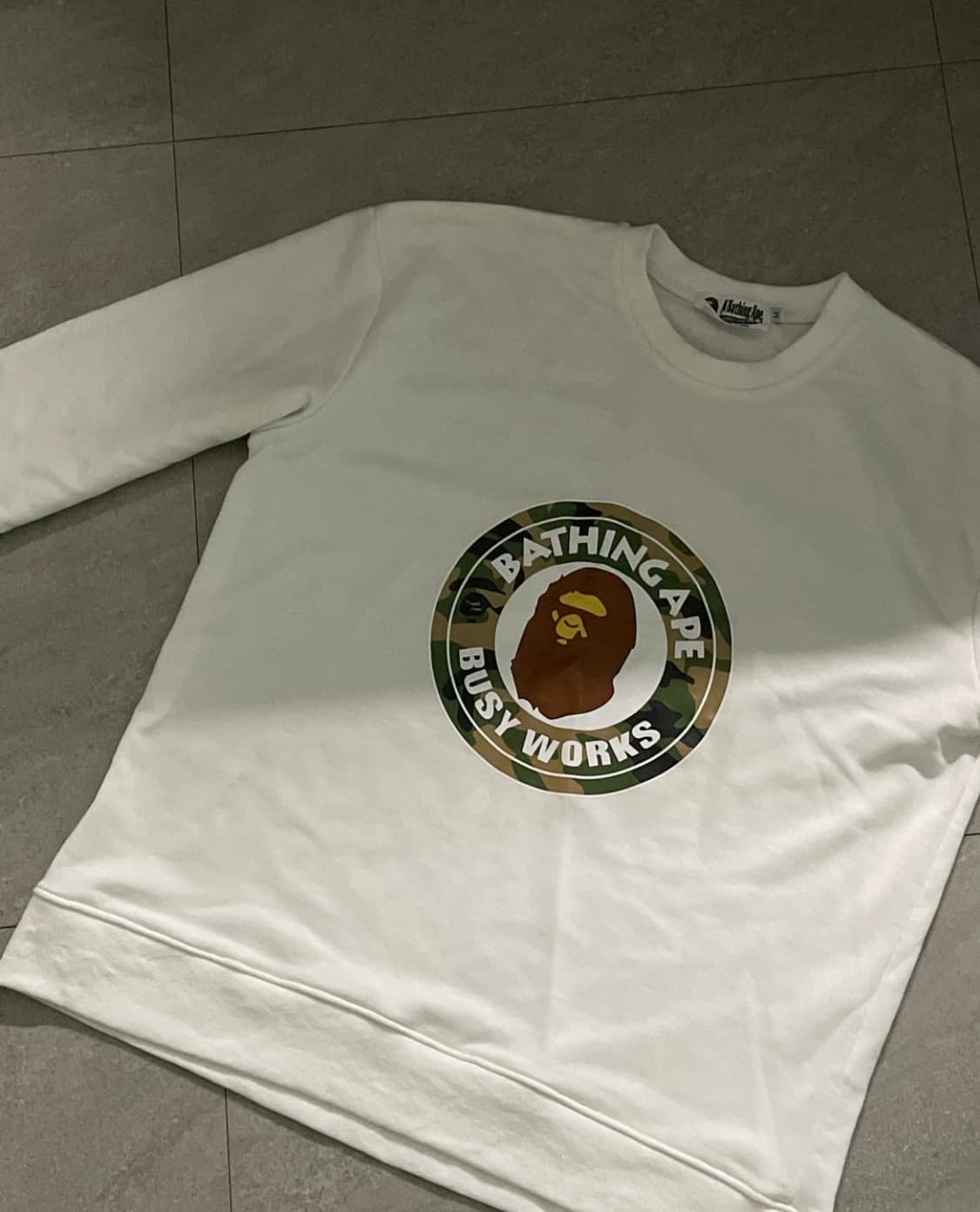 베이프 맨투맨 상품이미지1