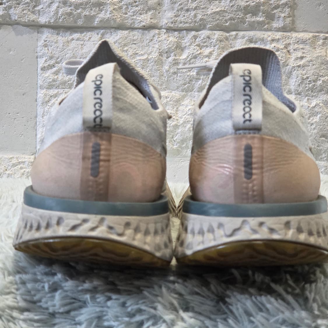 6q-3:나이키 에픽 리액트 플라이니트 오트밀 (26cm) 상품이미지3