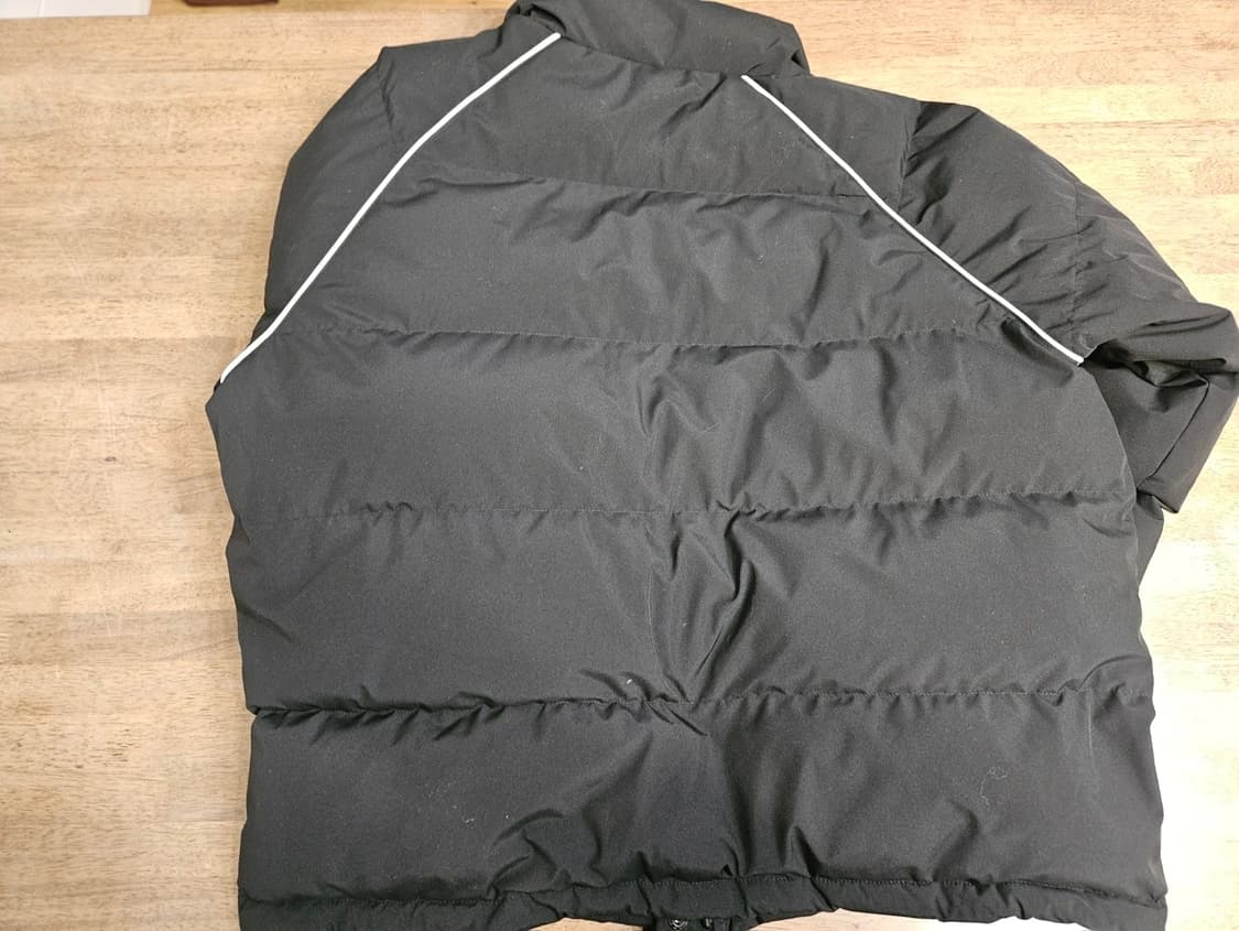 FCMM 클럽 팀 파이핑 숏패딩 블랙 L사이즈 판매합니다 상품이미지2