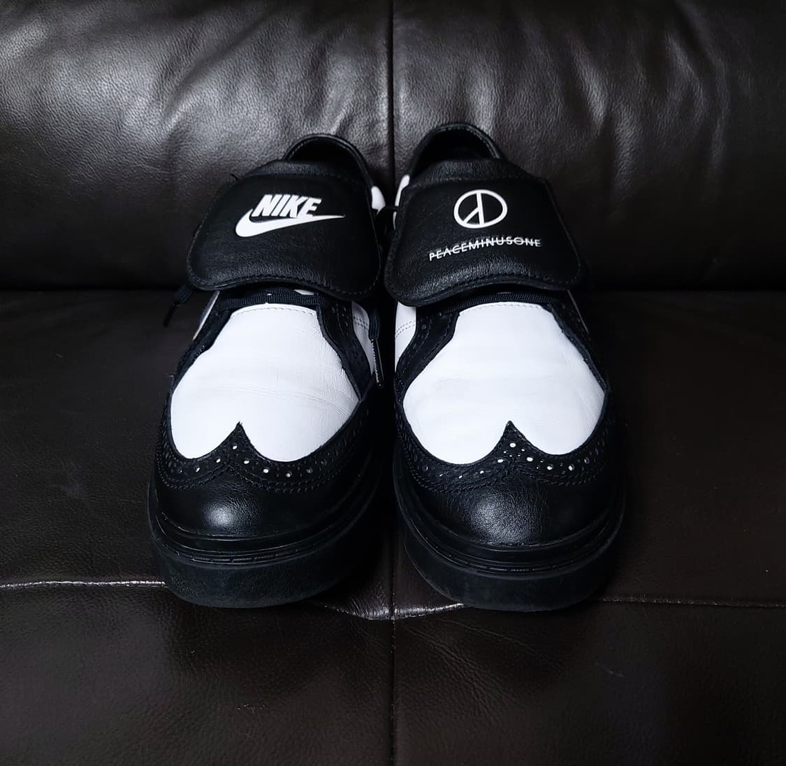 나이키와 피스마이너스원 퀀도1 블랙/화이트(275mm)

 상품이미지2