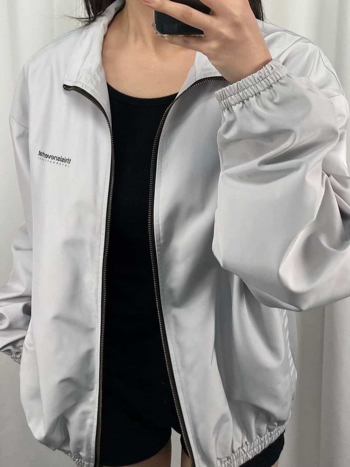 디스이즈네버댓 그레이 바람막이 자켓 상품이미지3