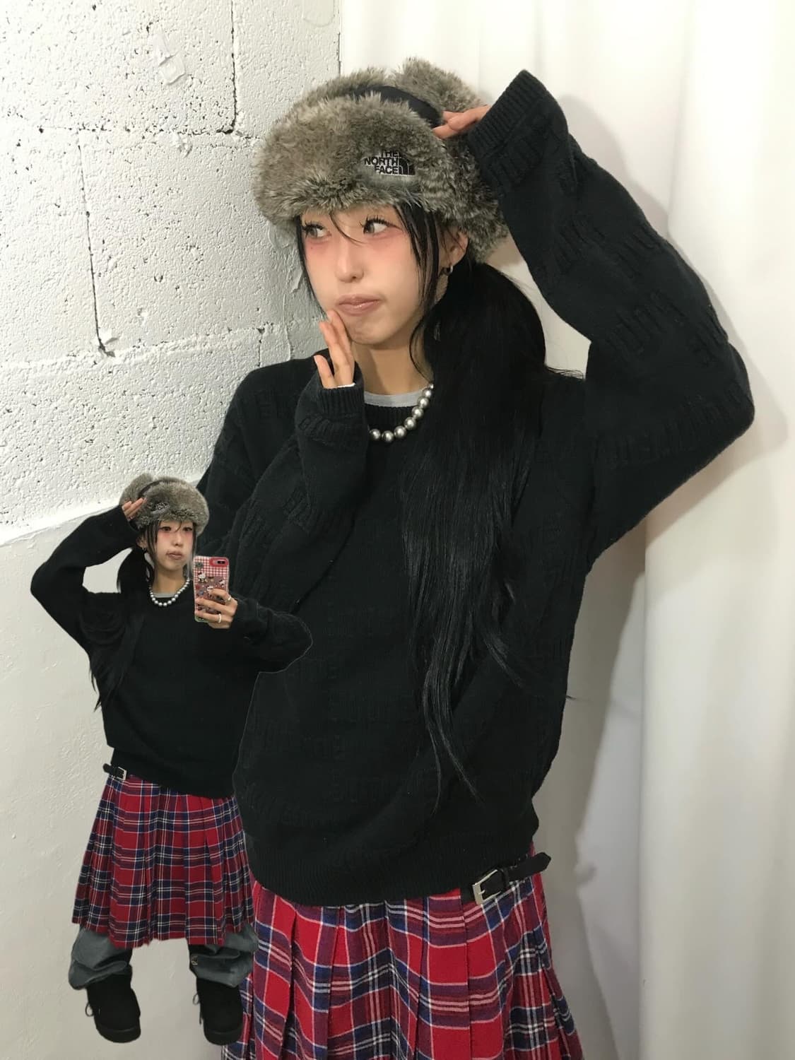 Supreme Raised Logo Sweater - 19Fw 상품이미지1