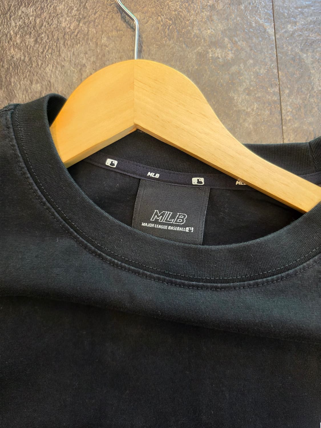 [MLB] LA 다저스 게임 컨트롤러 픽셀 백프린팅 반팔 티셔츠 상품이미지3