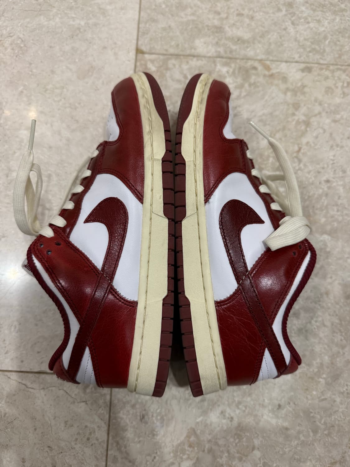 나이키 덩크 로우 레트로 프리미엄 팀 레드 앤 화이트 240사이즈 상품이미지2