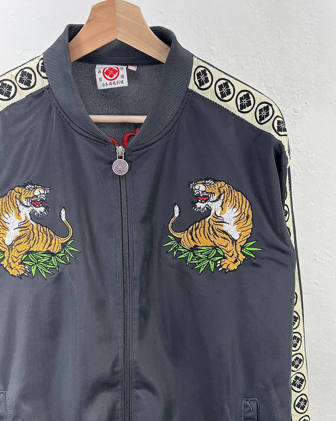 재패니즈 빈티지 오리엔탈 타이거 자수 스카쟌 자켓 상품이미지4