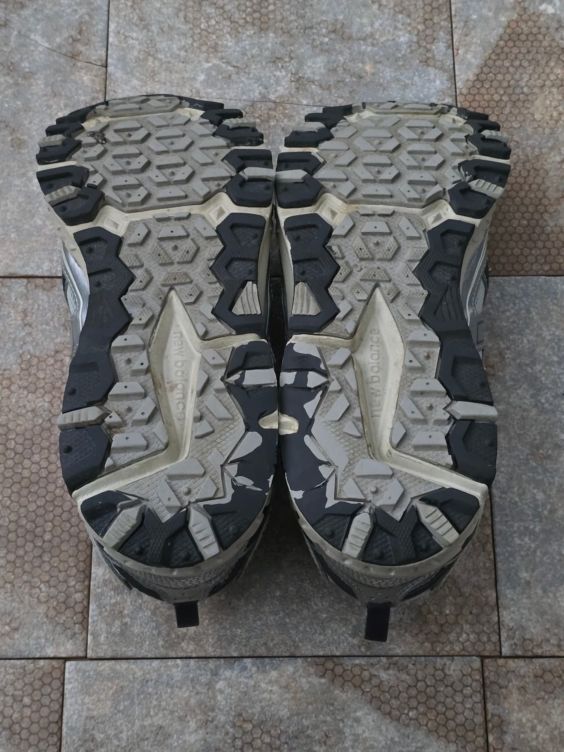 (270)뉴발란스 410 v5 실버 그레이 상품이미지9