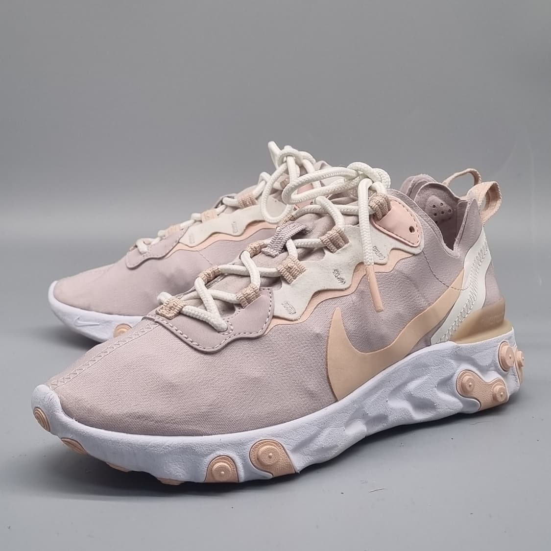 나이키 리액트 엘리먼트 핑크 운동화250 상품이미지1