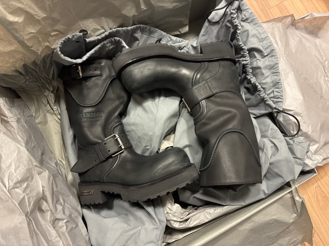 발렌시아가 베놈 부츠 미드 42 상품이미지1