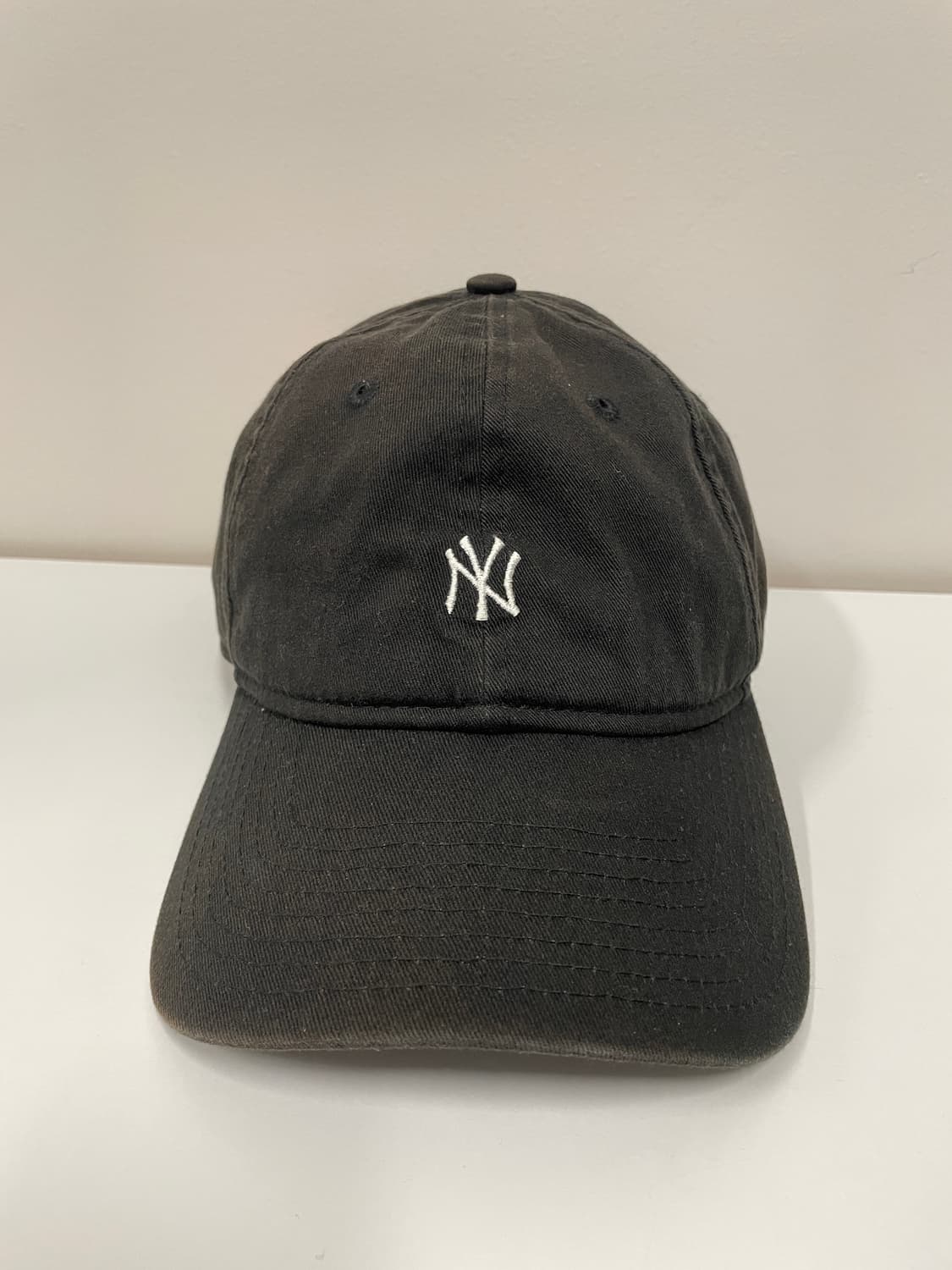 뉴에라 스몰로고 볼캡 상품이미지1