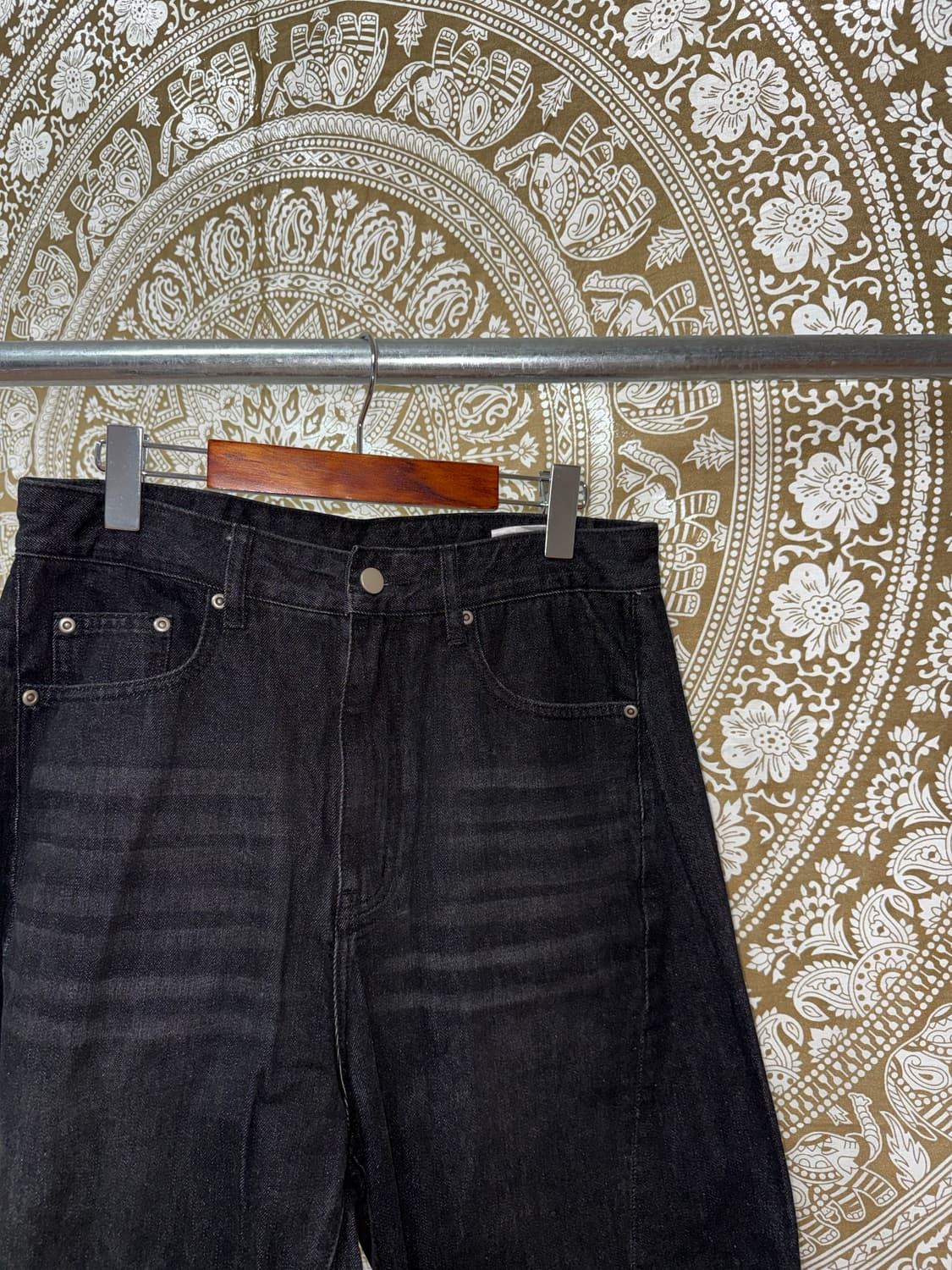 인템포무드 스트릿 워싱 벌룬핏 흑청바지 데님팬츠  상품이미지4