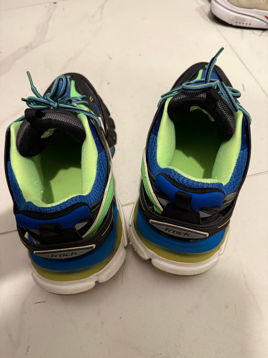 발렌시아가 트랙 43 상품이미지3