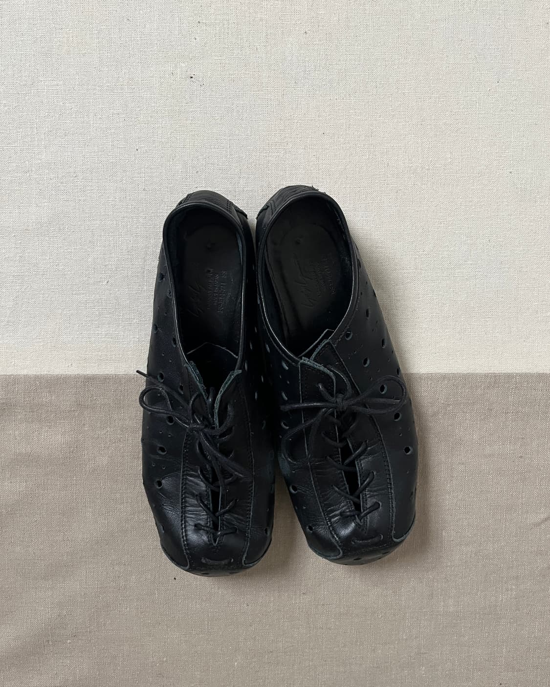 요지야마모토 도트 펀칭 플랫슈즈 yohji yamamoto 상품이미지2