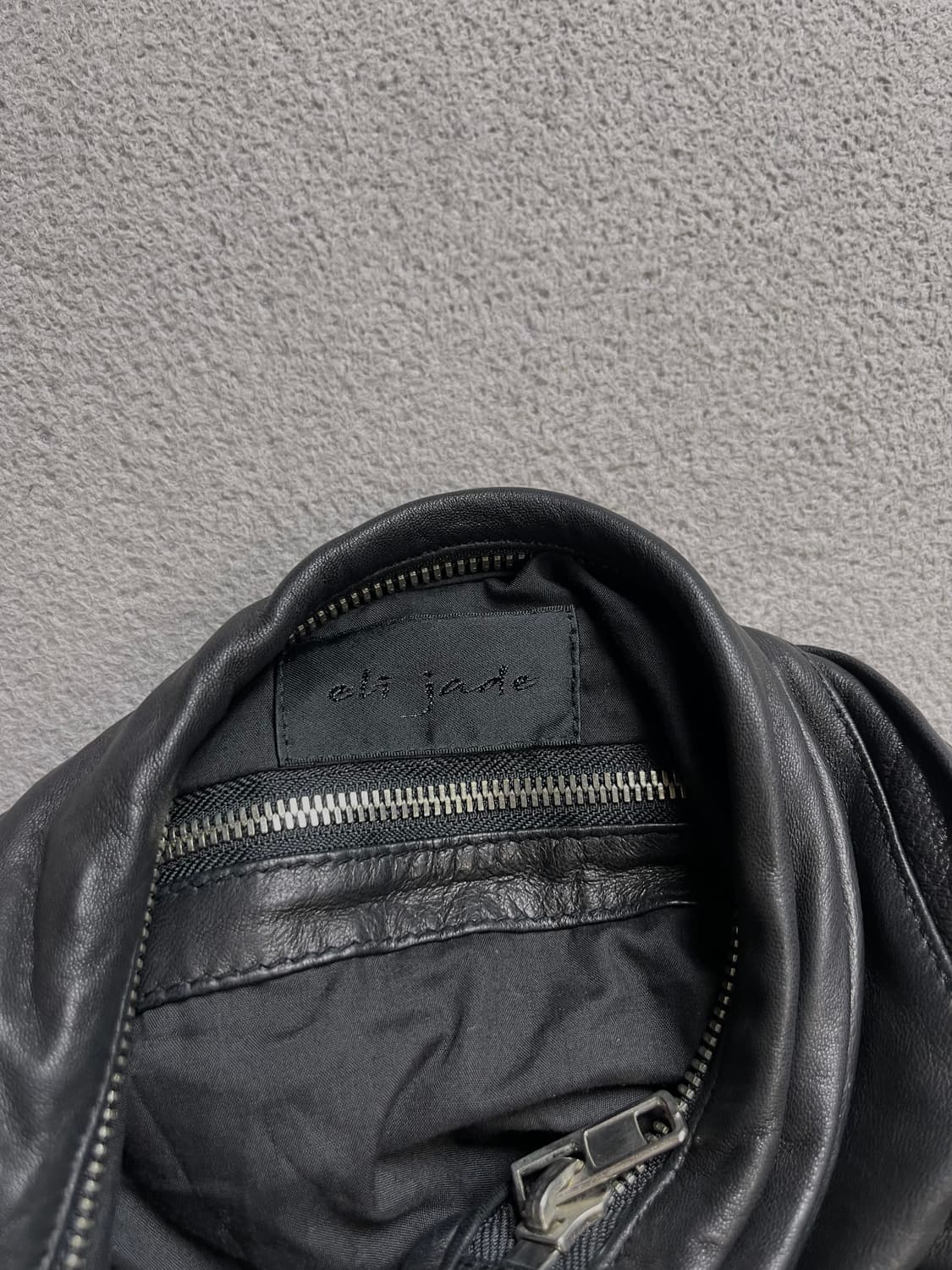 ELI JADE 양가죽 크로스백- 호보백 상품이미지10