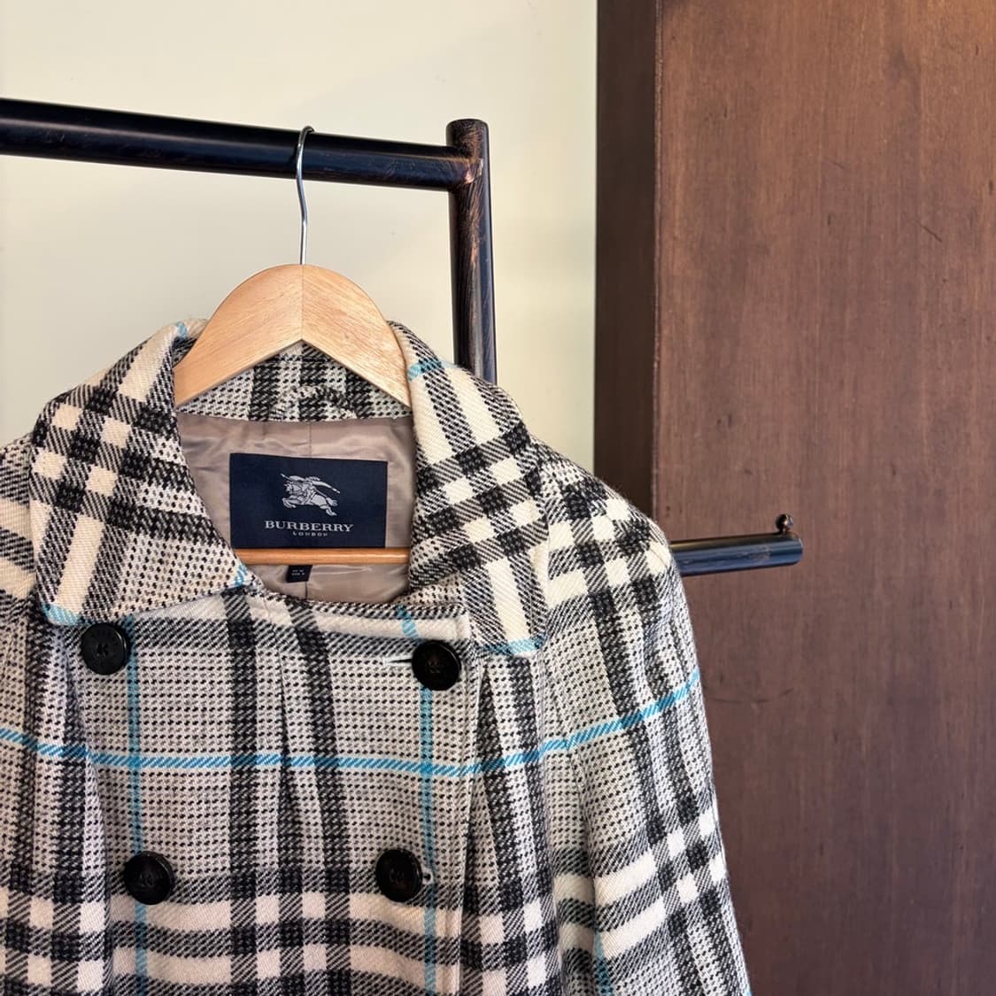 15937 - 버버리 체크 울 코트 (울 48%)  상품이미지3