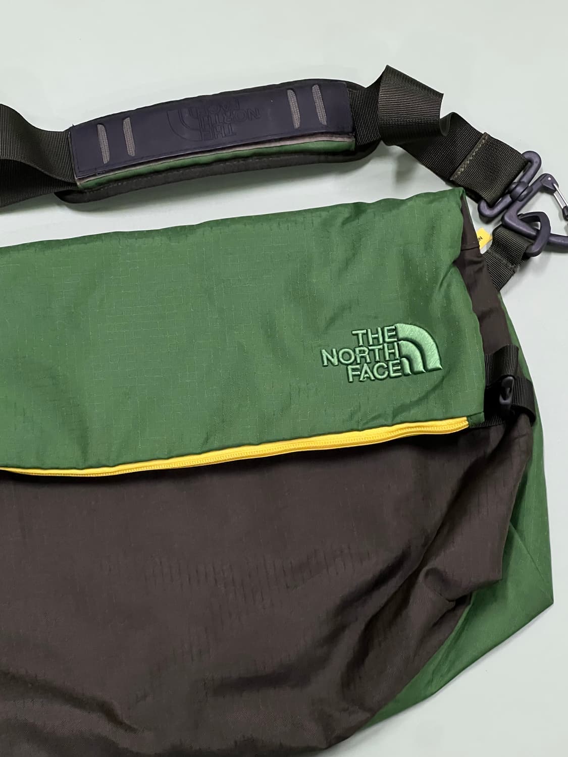 (OS) 노스페이스 컨버터브루 리플렉티브 크로스백 상품이미지6