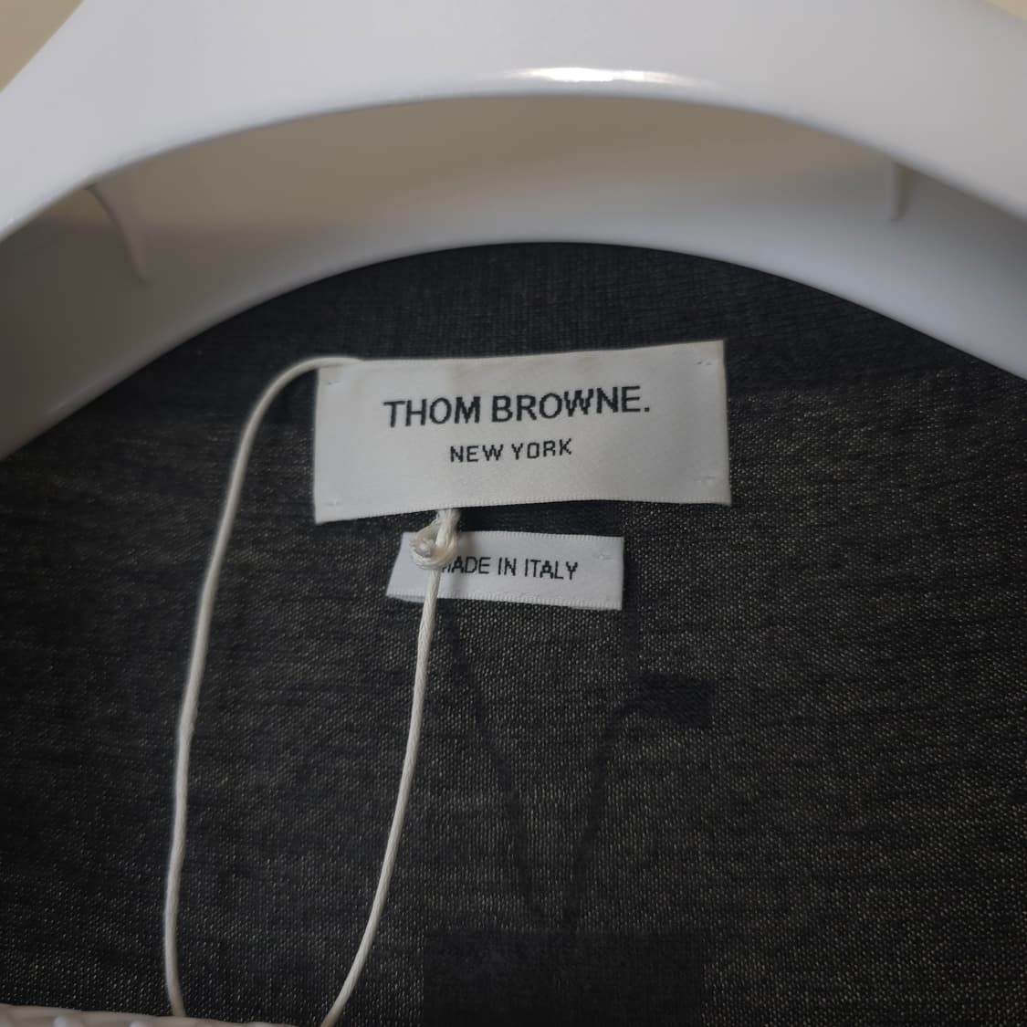 [중고/정품] 톰브라운 메리노 울 사선 완장 가디건 상품이미지6