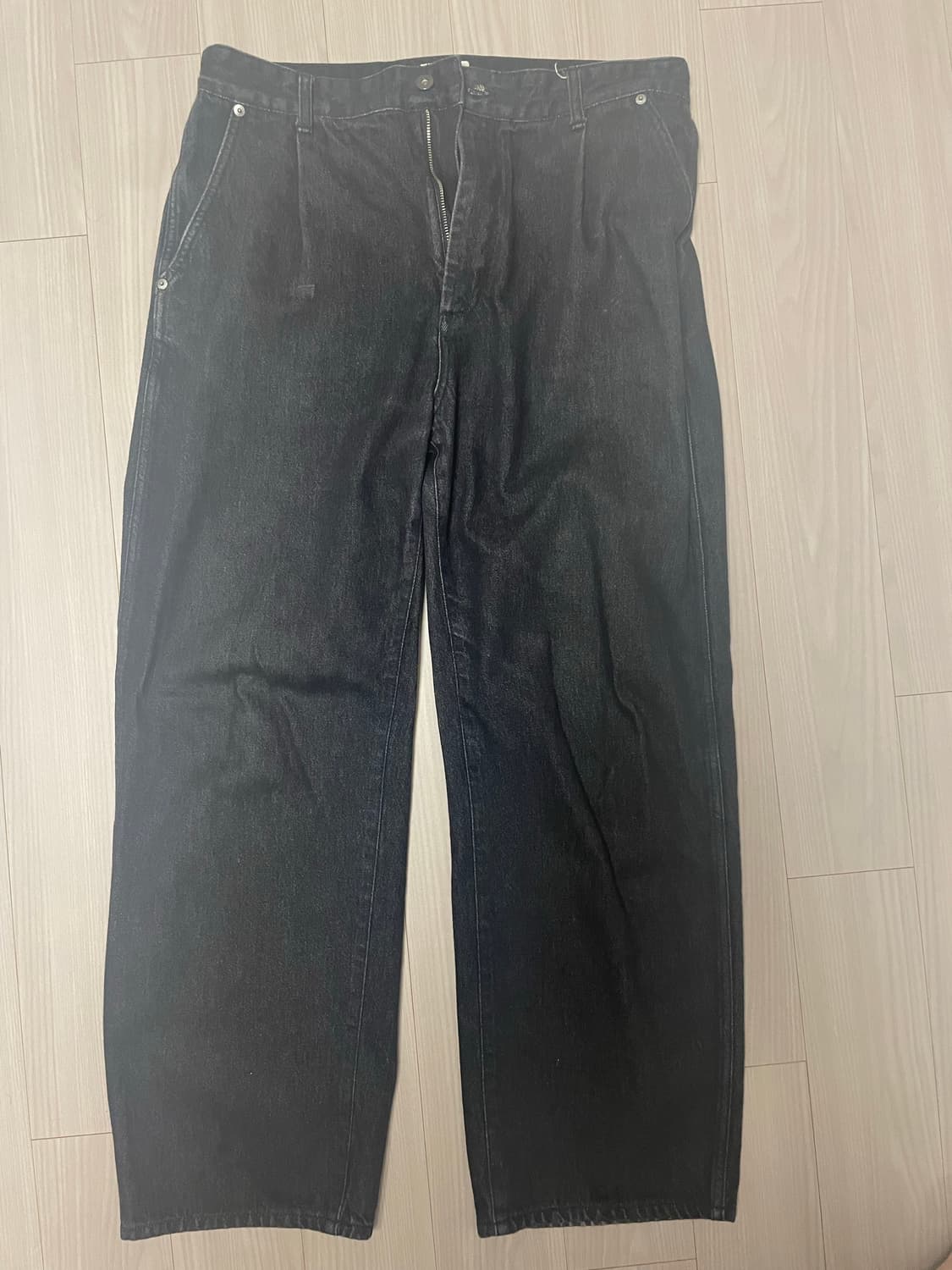 러프사이드 드레이프 데님팬츠 블랙 3사이즈 상품이미지1