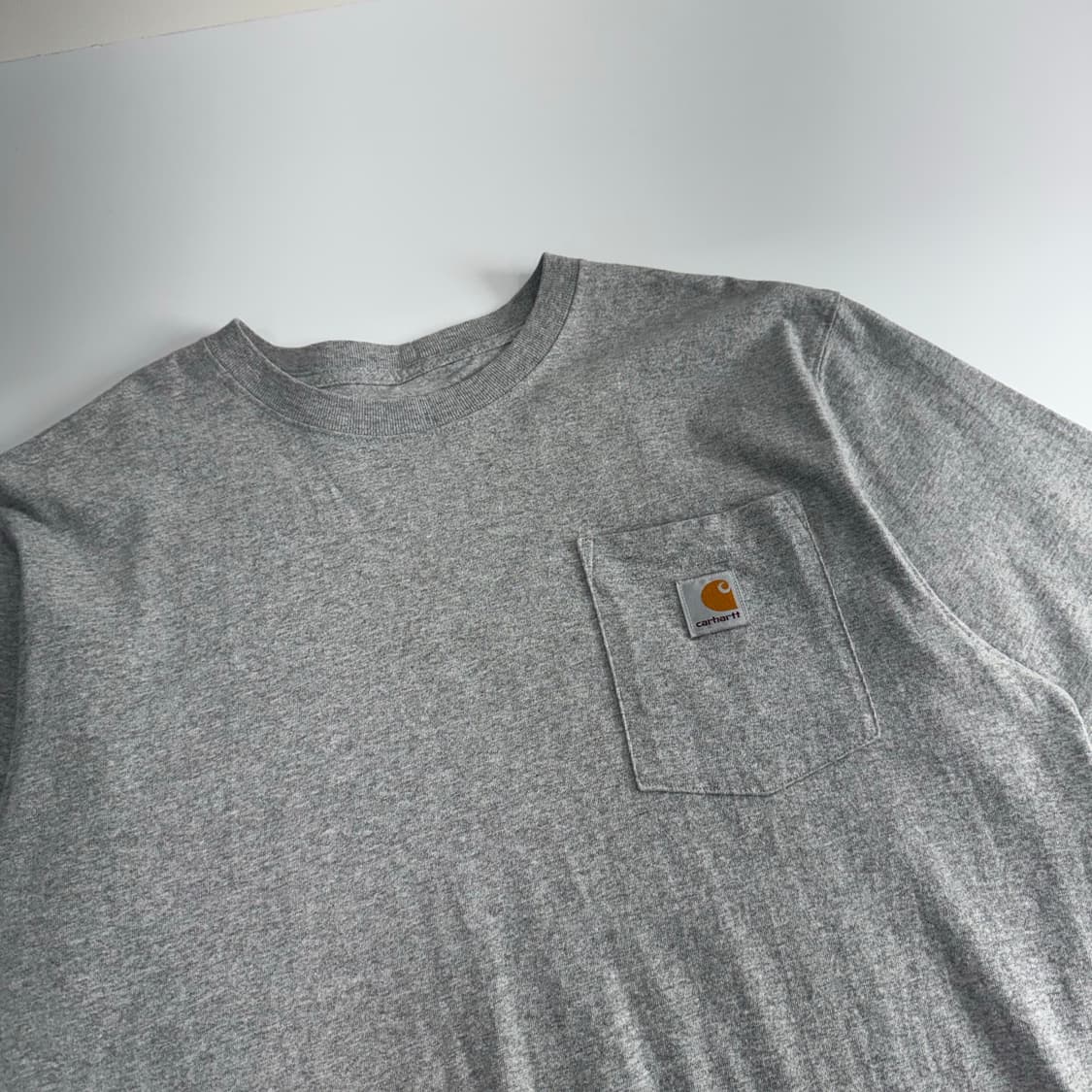 Carhartt 칼하트 원포켓 그레이 반팔  상품이미지4