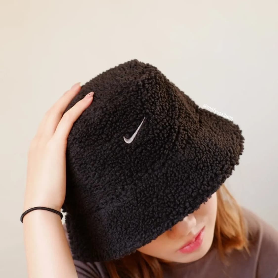 나이키 리버시블 양털 버킷햇 상품이미지4