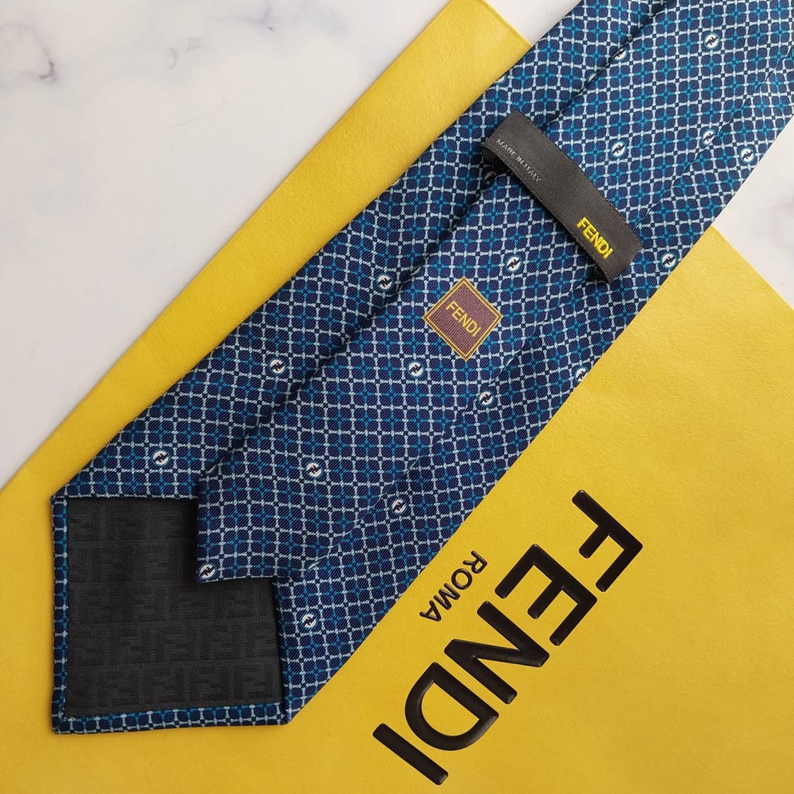 펜디 실크 네이비 로고 패턴 넥타이 8.9cm A~B등급 K2560 상품이미지8