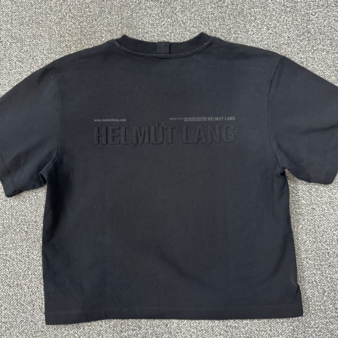 헬무트랭 엠보싱 반팔 상품이미지2